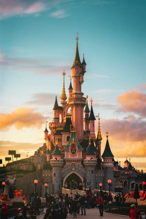 last minute eurodisney package holidays.